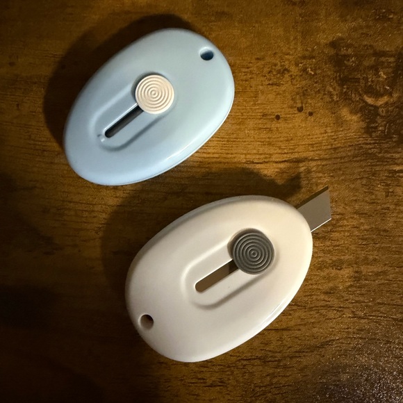 Shipping Supplies for boxes. You Get a Pair (2) - Picture 3 of 3